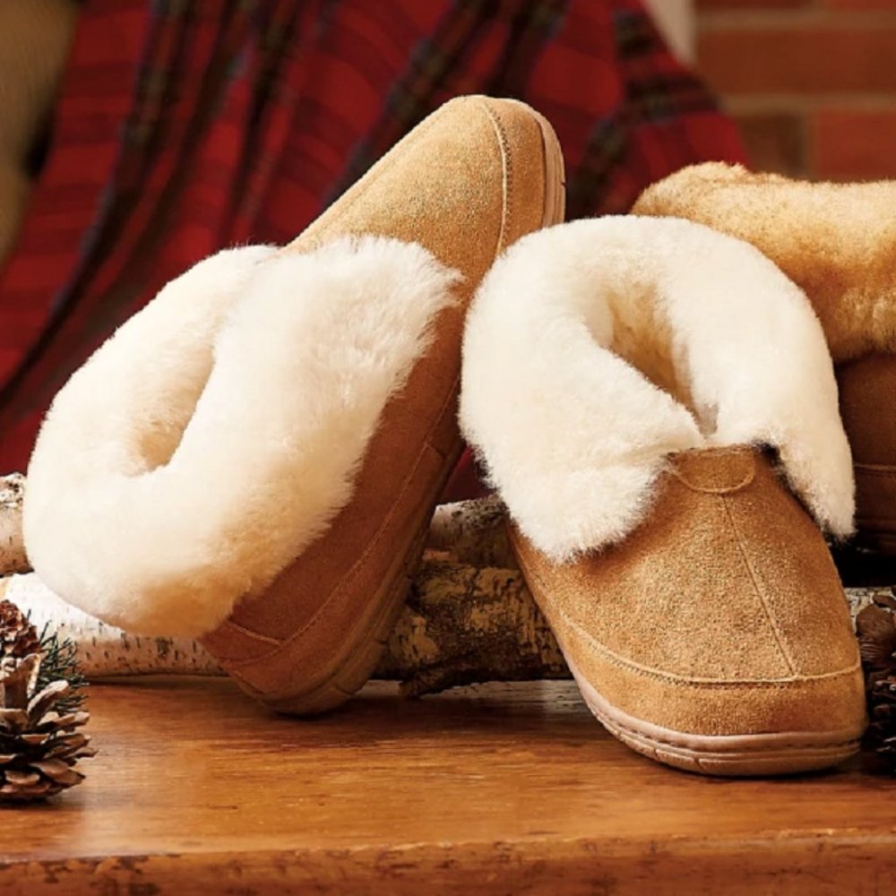 Women's Sheepskin Cuffed Booties